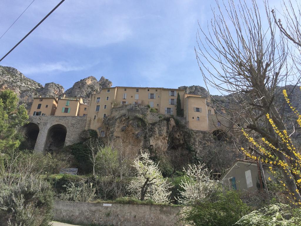 Hotel Particulier Des Lumieres Moustiers-Sainte-Marie Dış mekan fotoğraf